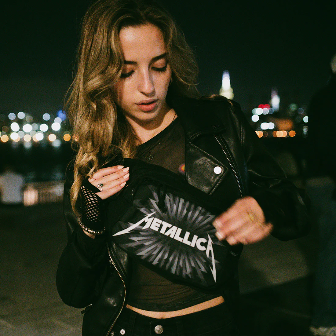 Rocksax Metallica Shoulder Bag - Lightning - Image 3