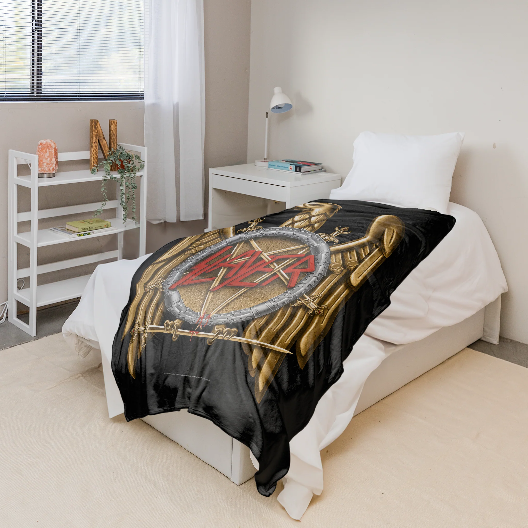 Rocksax Slayer Sherpa Fleece Blanket - Golden Eagle - Image 4